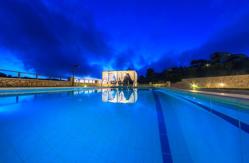 Eden Villas Anafonítria Buitenkant foto