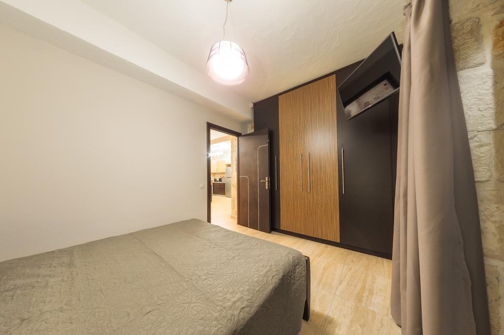 Eden Villas Anafonítria Buitenkant foto
