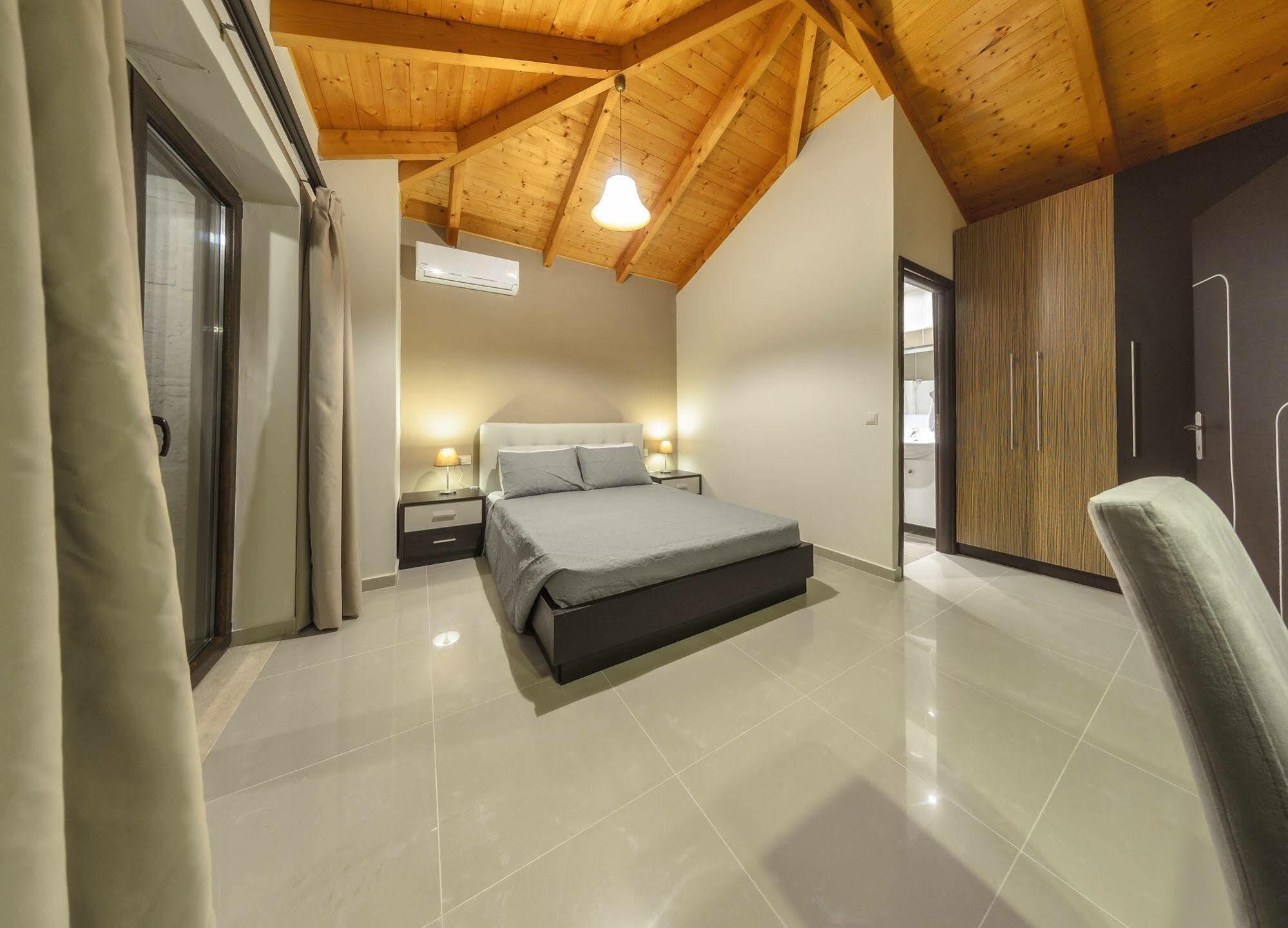 Eden Villas Anafonítria Buitenkant foto